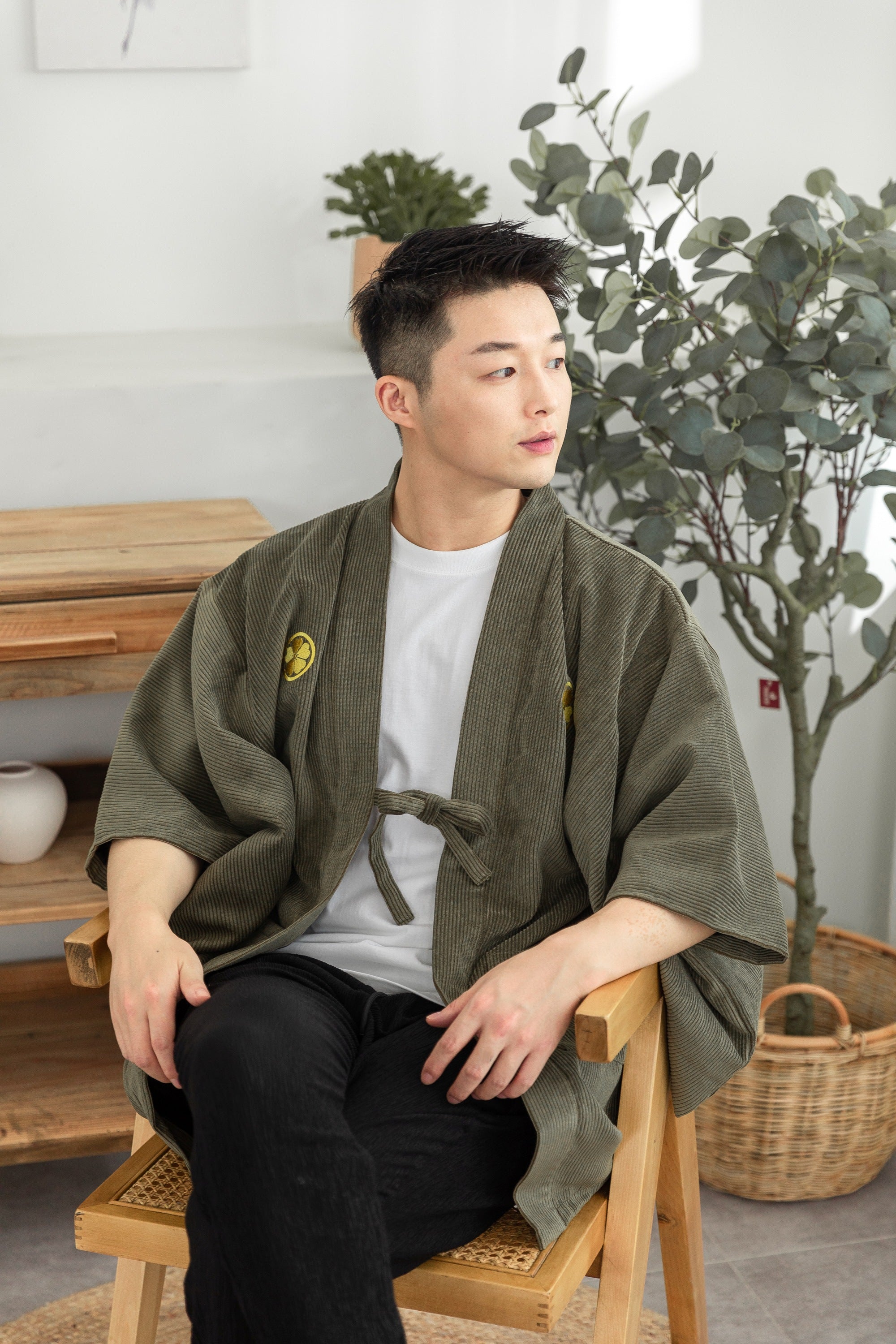 Men's Haori, Japanese Kimono Jacket, Samurai Style Embroidered Coat, Double-layer Lace Up Outerwear, Unique Japanese Novelty Clothing, Halloween Costume.